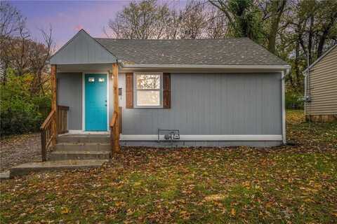 9034 Grand Avenue, Kansas City, MO 64114