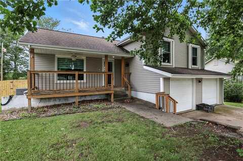 2735 S Peck Avenue, Independence, MO 64055