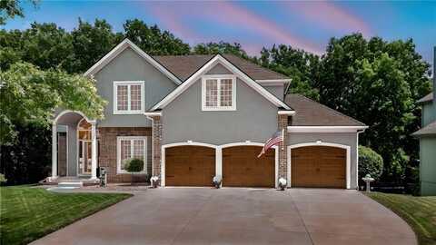 9005 N Manning Avenue, Kansas City, MO 64157