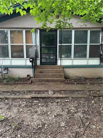 1906 S Willow Avenue, Independence, MO 64052