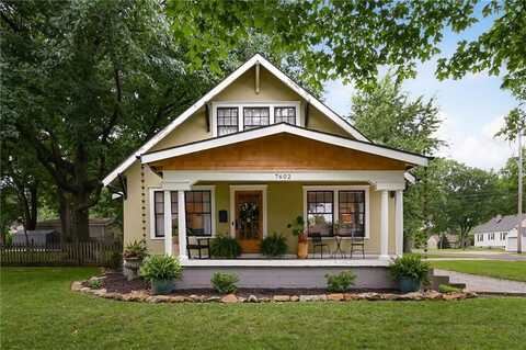 7602 Marty Street, Overland Park, KS 66204