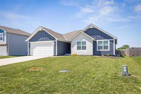 20802 Copper Creek Drive, Peculiar, MO 64078