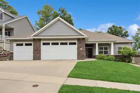 2021 Andrew Charles Dr NW, CedarRapids, IA 52405
