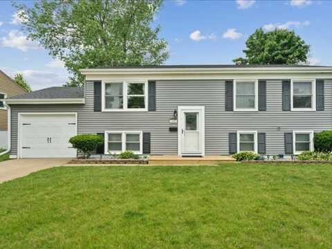 440 Mayberry Dr NW, CedarRapids, IA 52405
