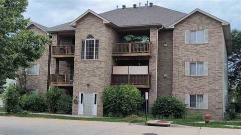 2865 Coral Ct, Coralville, IA 52241
