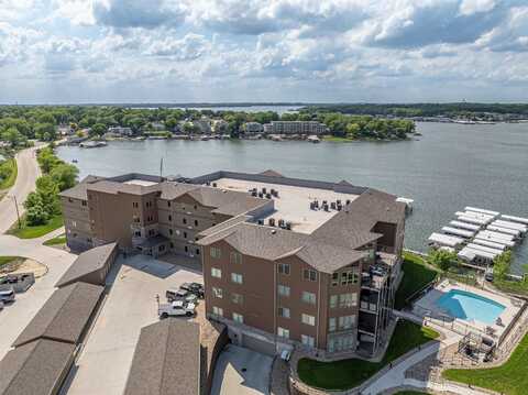 570 Linden Drive 203, Arnolds Park, IA 51331