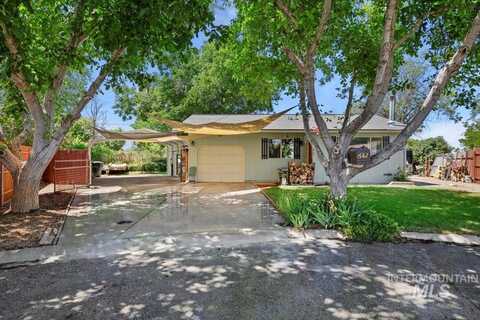 642 Spruce Circle, Gooding, ID 83330