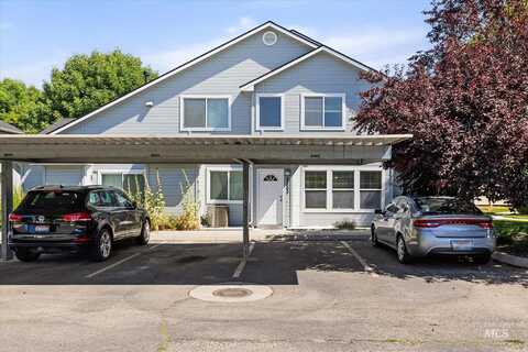 8862 W Candleston Ln, Boise, ID 83709