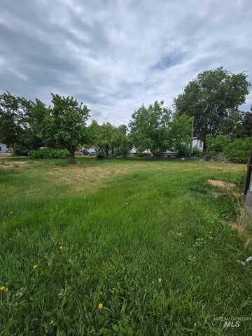 214 E Avenue E, Jerome, ID 83338