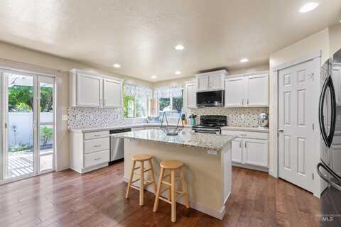 4521 W Quaker Ridge Drive, Meridian, ID 83646