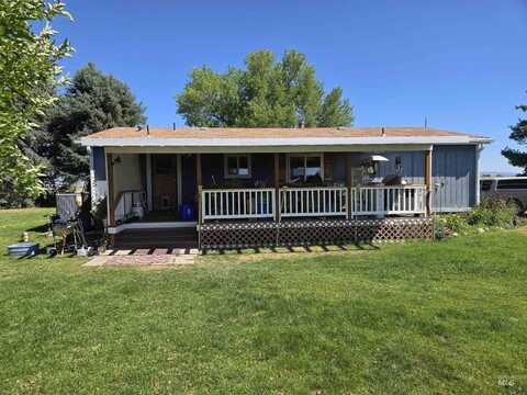 1697 E 1600 South, Gooding, ID 83330