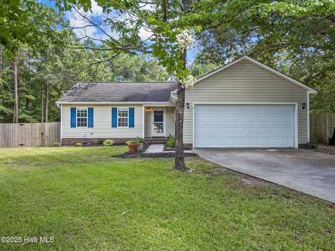 404 Silo Court, Hubert, NC 28539