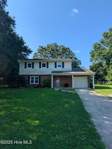 121 Lance Court, Jacksonville, NC 28546