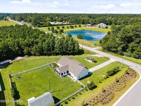 126 Ennett Lane, Sneads Ferry, NC 28460
