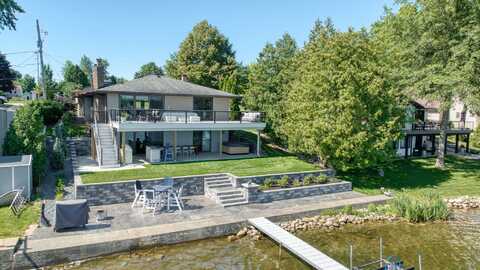 1756 Eagle Point Road, Clarklake, MI 49234