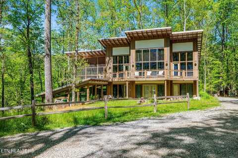 3721 Clabo Mountain Lane, Sevierville, TN 37862