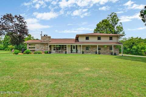 964 Joe Tabor Rd, Crossville, TN 38571