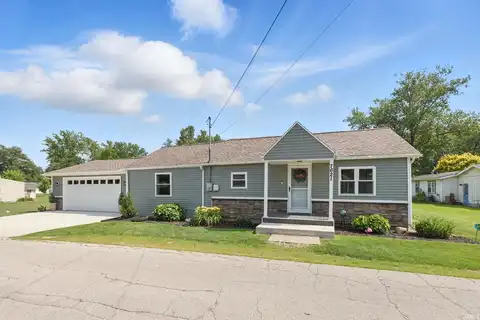 7621 W Forest Avenue, Warsaw, IN 46582