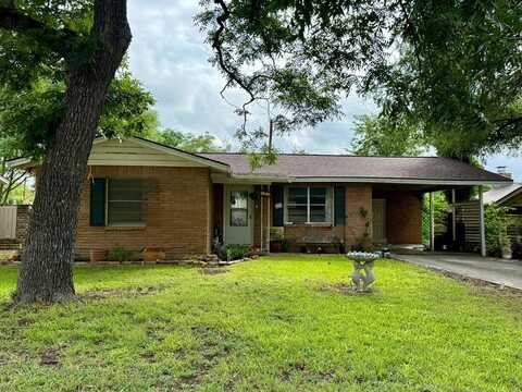 802 Bluebonnet Dr, Kerrville, TX 78028