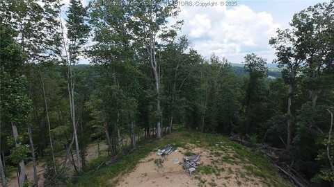 450 Seven Oaks Drive, Scott Depot, WV 25560