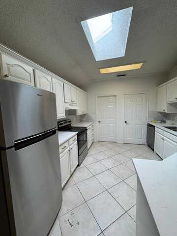 905 Kirby Avenue, Lubbock, TX 79416