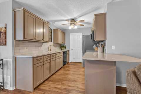 1806 79th Place, Lubbock, TX 79423