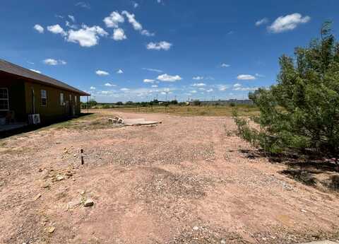 8227 Mejia Rd, Laredo, TX 78043