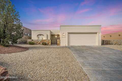 4221 Capistrano Avenue, Las Cruces, NM 88011