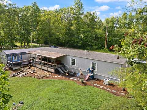 424 Stewart Fork Road, Irvine, KY 40336