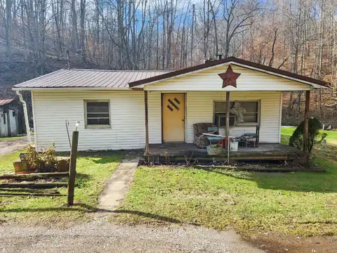 9881 KY RT 172, Flatgap, KY 41219