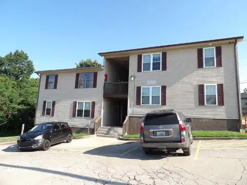 35 Ashwood Court, Frankfort, KY 40601