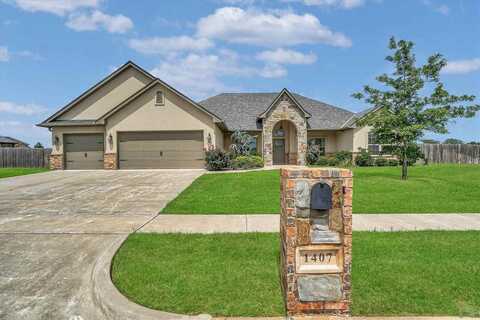 1407 NE 61st St, Lawton, OK 73505