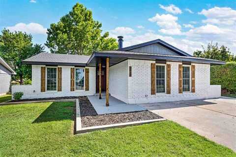 5610 NW Briarwood Ave, Lawton, OK 73505