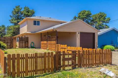 405 SE Inlet Avenue, Lincoln City, OR 97367