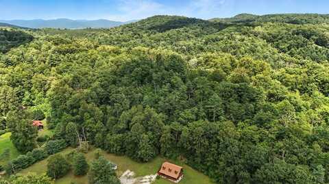 2070 Woodson Rd, Roseland, VA 22967