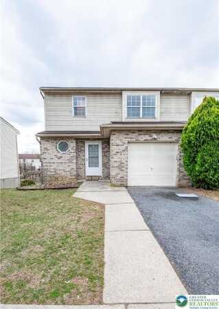 48 Olde Penn Drive, Palmer, PA 18045