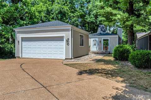 900 Chestnut Ridge Road, Manchester, MO 63021
