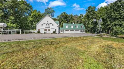 2950 Zingg Road, Millstadt, IL 62260