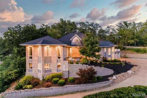 5908 Oakville Woods Place, Saint Louis, MO 63129