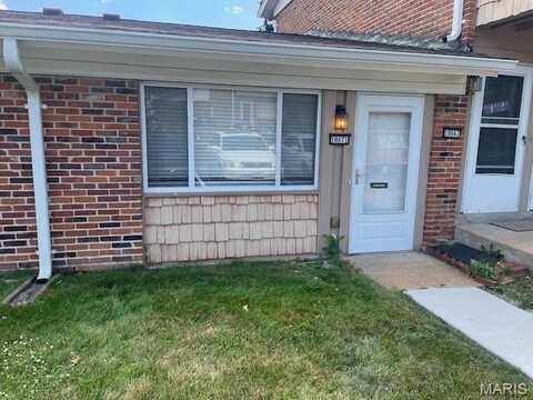 10671 Carroll Wood Way, Saint Louis, MO 63128