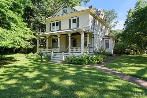 401 Carson Road, Ferguson, MO 63135