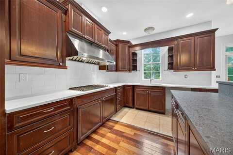 23827 Falcon Ridge Road, Warrenton, MO 63383