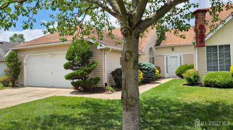 666-a Azalea Plaza, Monroe, NJ 08831