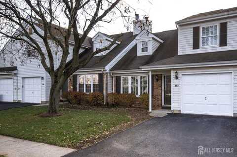 277 Edgeware Court, Franklin, NJ 08873