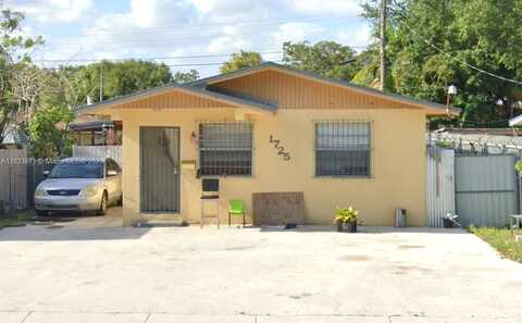 1725 NW 46th St, Miami, FL 33142