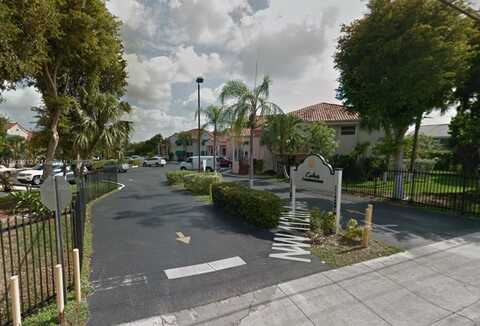 11201 NW 7th St, Sweetwater, FL 33172
