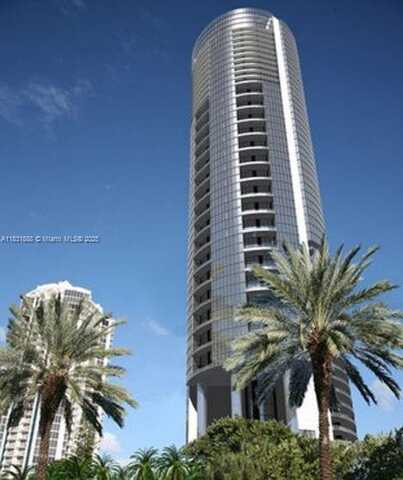 18555 Collins Ave, Sunny Isles Beach, FL 33160