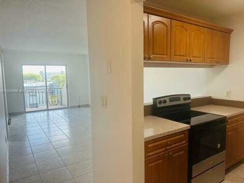 3181 SW 13th St, Miami, FL 33145