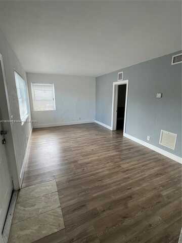 850 81st St, Miami Beach, FL 33141