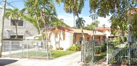1051 SW 3rd St, Miami, FL 33130